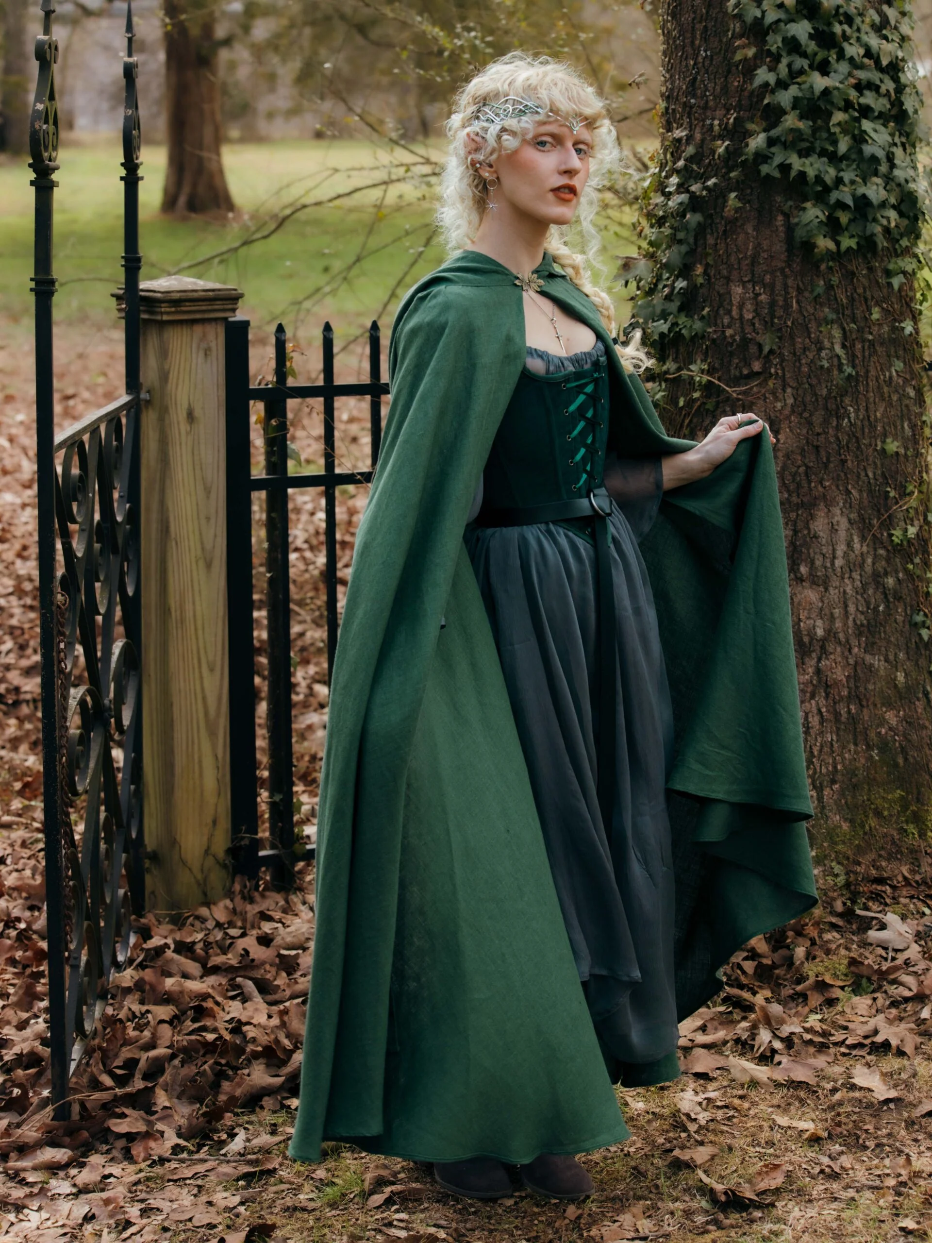 Linen Renaissance Cloak - Image 9