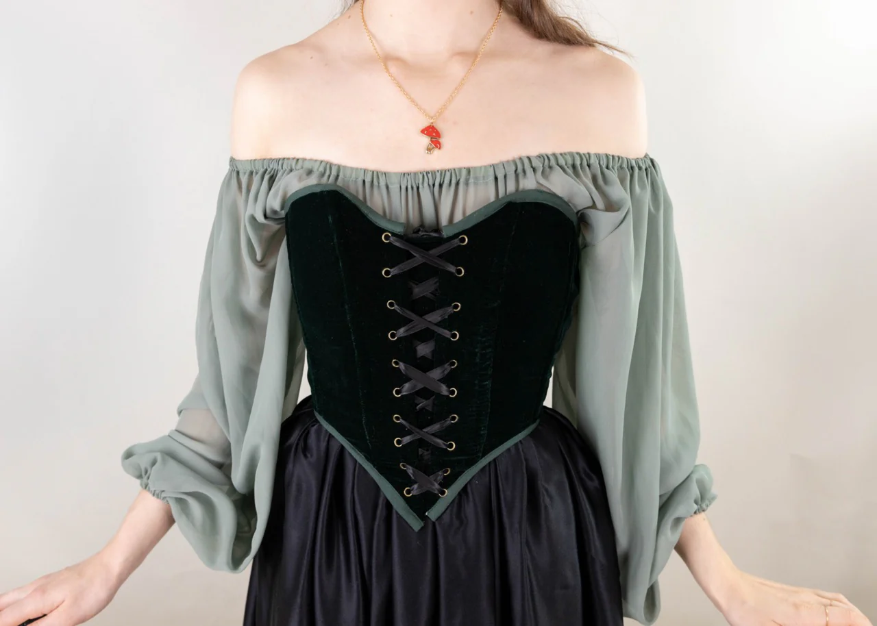 Handmade Green Velvet Renaissance Corset - Image 3