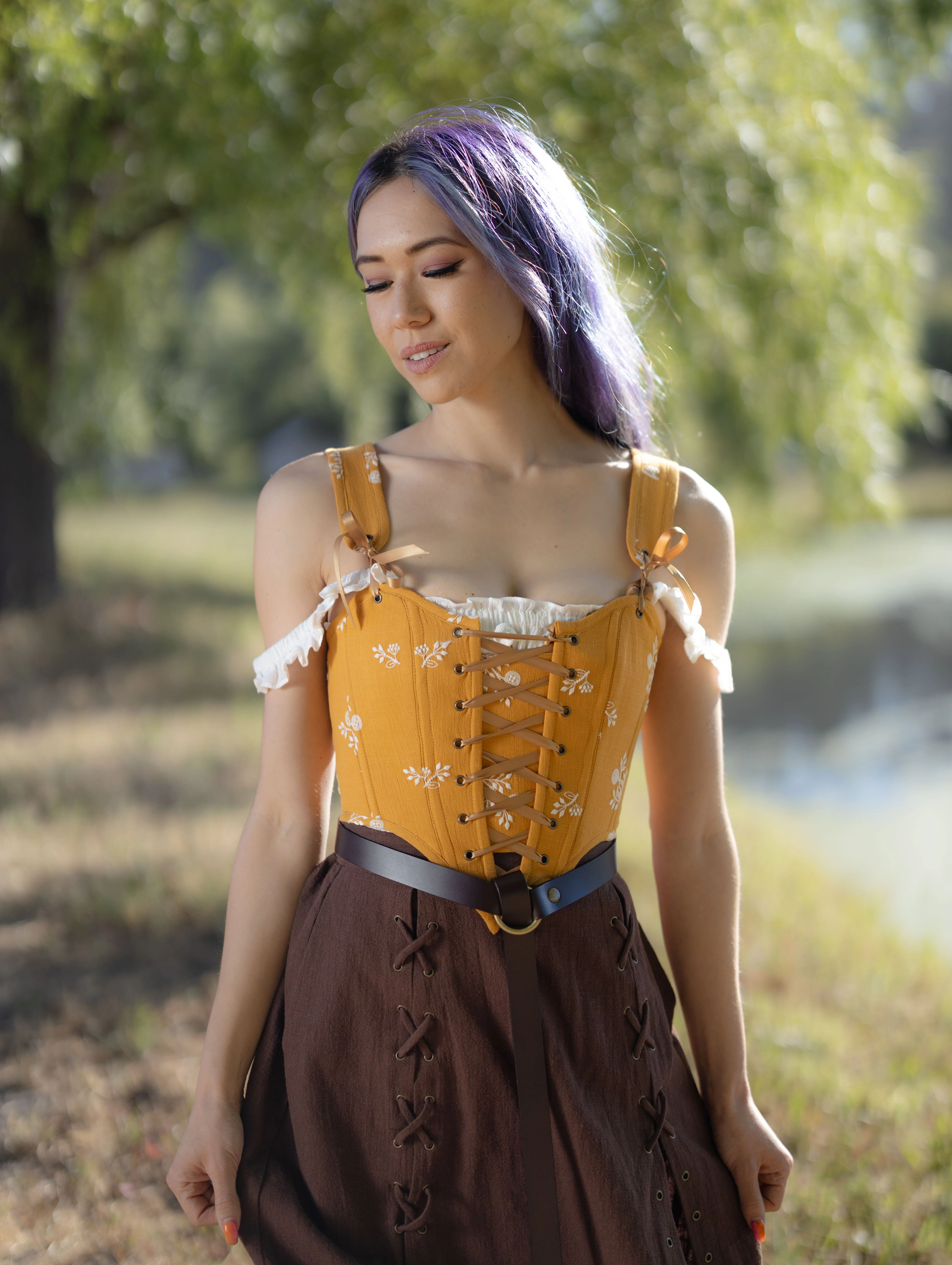 Yellow and White Floral Corset - Image 4